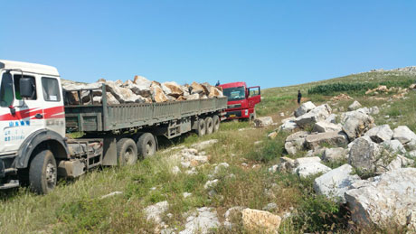 景觀石開采場景